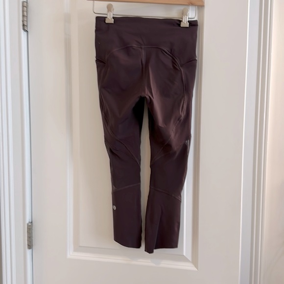 lululemon athletica Pants - Lululemon Sz 4 Cropped Leggings -side pockets